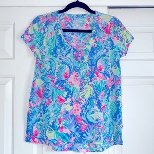 EUC Lilly Pulitzer tshirt